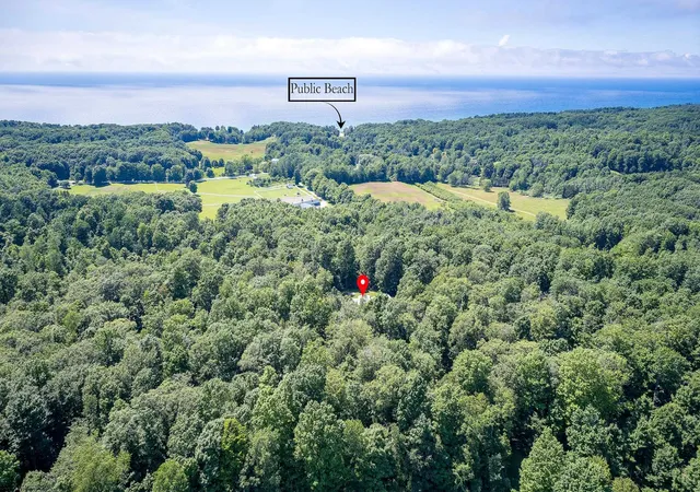 Photo 4 of Single family home for sale at 3528 Potter Rd, Bear Lake, MI 49614 | MLS# 78080070729 | Listing updated on 2026-09-11