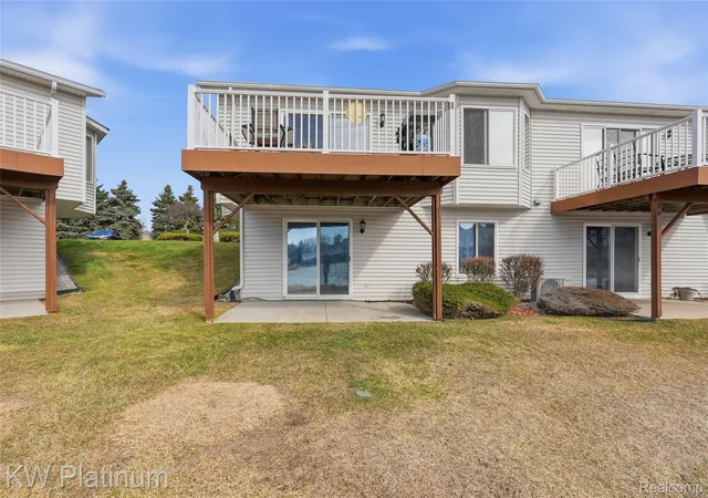 Photo 1 of Sale Pending at 802 Crystal Ln, Marysville, MI 48040 | MLS# 20261051428 | Listing updated on 2026-08-27
