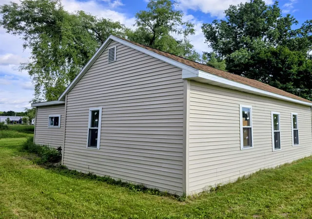 Photo 3 of Single family home for sale at 112 N 2nd Street, Mesick, MI 49668 | MLS# 78080070733 | Listing updated on 2026-08-20
