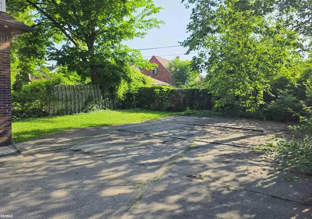 Photo 2 of Multi family home for sale at 6110 6112 Yorkshire St, Detroit, MI 48224 | MLS# 58050213913 | Listing updated on 2026-09-15