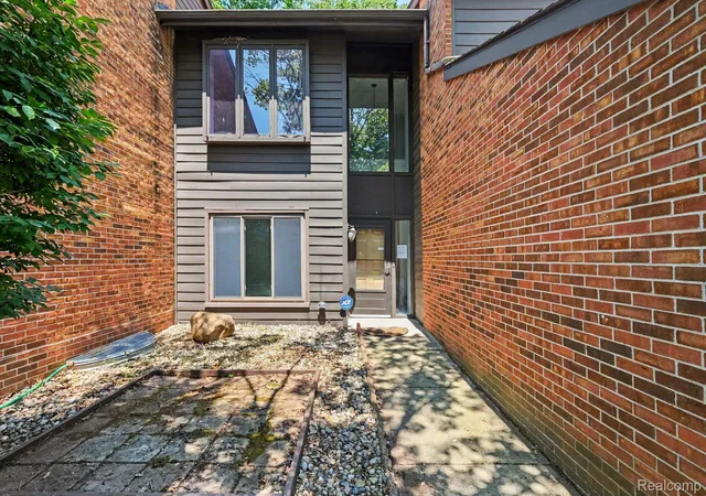 Condo for sale at 2056 Walden Ct, Flint, MI 48532 | MLS# 20261051435