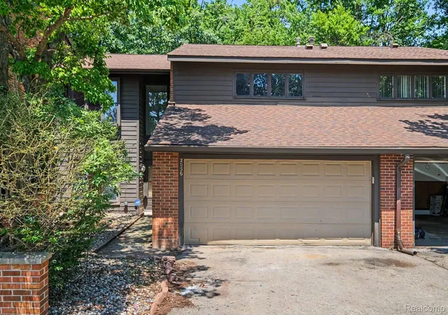 Photo 2 of Condo for sale at 2056 Walden Ct, Flint, MI 48532 | MLS# 20261051435 | Listing updated on 2026-09-13
