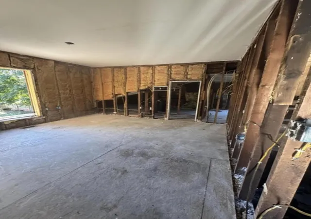 3rd image of 606 8Th St, Three Rivers, MI 49093 | MLS# 66026034082