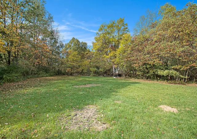 Photo 3 of Single family home for sale at 69306 Ironwood Dr, Niles, MI 49120 | MLS# 69026034083 | Listing updated on 2026-08-19