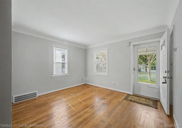 Photo 3 of Single family home for sale at 21032 Carlysle St, Dearborn, MI 48124 | MLS# 20261051441 | Listing updated on 2026-09-18