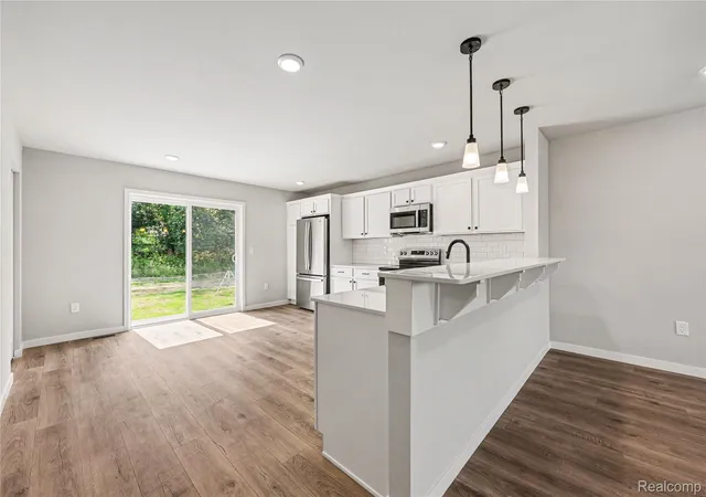 5th image of 749 Lone Oak Wy, Tecumseh City Lenawee, MI 49286 | MLS# 20261051460
