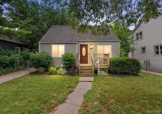 Photo 1 of Single family home for sale at 1657 W Troy St, Ferndale, MI 48220 | MLS# 20261051467 | Listing updated on 2026-10-10