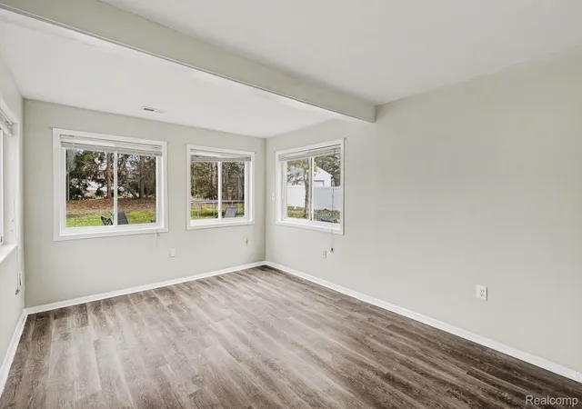 Photo 2 of Single family home for sale at 1784 Byron Rd, Howell, MI 48855 | MLS# 20261051469 | Listing updated on 2026-07-15