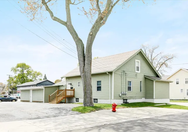2nd image of 1639 Lapeer Ave, Port Huron, MI 48060 | MLS# 20261051470
