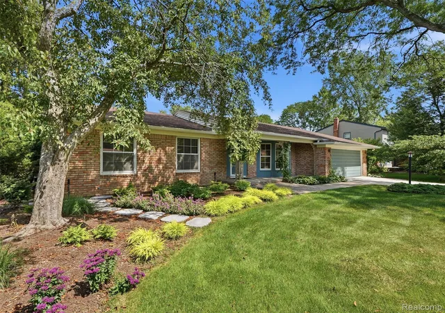 5th image of 31526 Sunset Dr, Beverly Hills, MI 48025 | MLS# 20261051474
