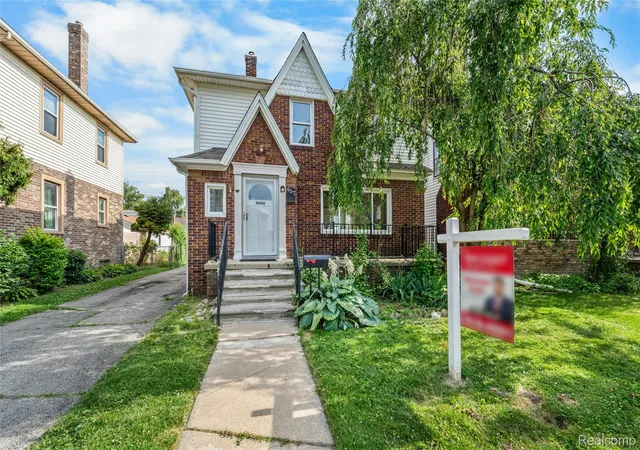 Photo 1 of Single family home for sale at 957 Winchester Ave, Lincoln Park, MI 48146 | MLS# 20261051489 | Listing updated on 2026-07-13