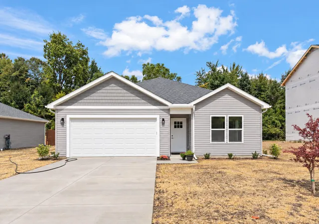 Photo 1 of Single family home for sale at 2827 Gady Pines Dr, Adrian, MI 49221 | MLS# 81026034117 | Listing updated on 2026-10-29