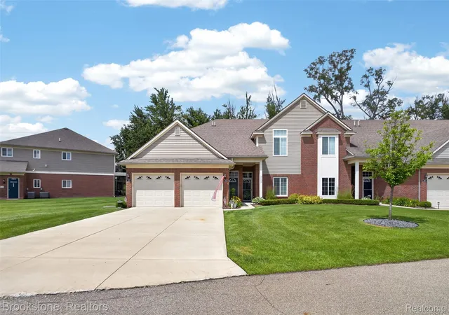 Photo 1 of Condo for sale at 3773 Eagle Crk Dr, Shelby Township, MI 48317 | MLS# 20261051515 | Listing updated on 2026-08-30