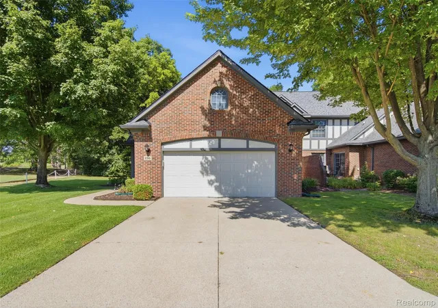 Listing Photo 5 - Condo for sale in building located at 156 Sandhills Ln, Lake Orion, MI 48362