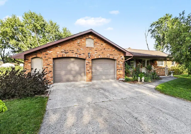 Photo 4 of Single family home for sale at 5537 Dennis St, Berrien Springs, MI 49103 | MLS# 67026034156 | Listing updated on 2026-08-25
