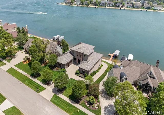 1st image of 5714 Nelson Dr, Hudsonville, MI 49426 | MLS# 65026034157