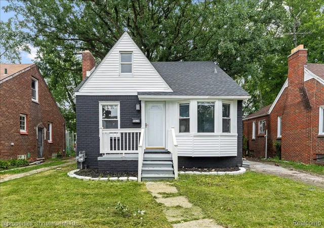 Photo 1 of Single family home for sale at 9624 Prest St, Detroit, MI 48227 | MLS# 20261051591 | Listing updated on 2026-07-08