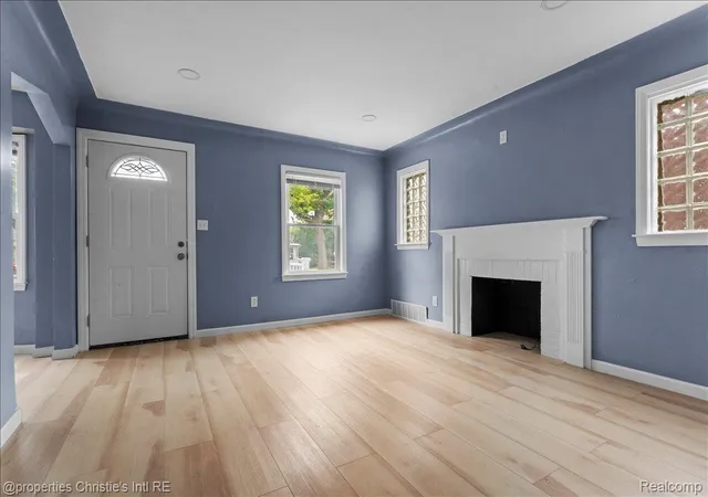 Photo 3 of Single family home for sale at 9624 Prest St, Detroit, MI 48227 | MLS# 20261051591 | Listing updated on 2026-07-08