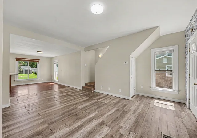Photo 4 of Single family home for sale at 408 E Chicago St, Jonesville, MI 49250 | MLS# 81026034178 | Listing updated on 2026-09-29