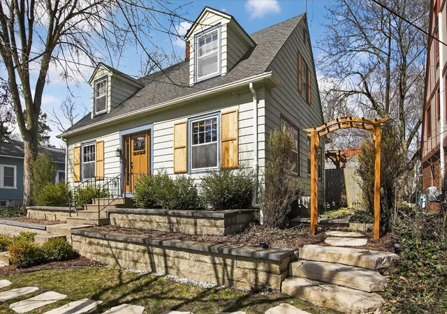 Photo 2 of Single family home for sale at 1732 Jackson Ave, Ann Arbor, MI 48103 | MLS# 81026034163 | Listing updated on 2026-07-07