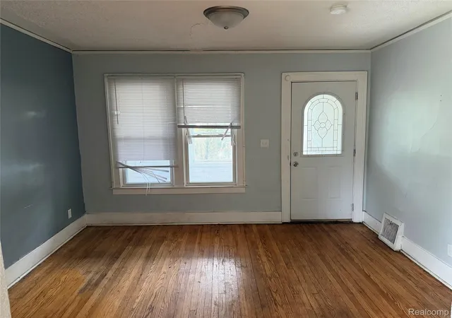 Photo 4 of Single family home for sale at 8647 Ellsworth St, Detroit, MI 48238 | MLS# 20261051617 | Listing updated on 2026-07-08