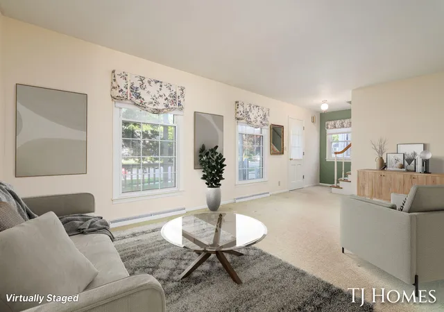 2nd image of 8 Wallinwood Ave Ne, Grand Rapids, MI 49503 | MLS# 65026034185