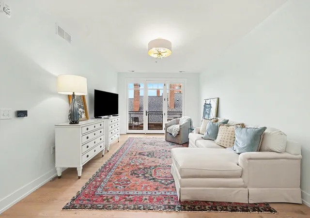 Listing Photo 5 - Condo for sale in building located at 441 S Ashley St, Ann Arbor, MI 48103 - Unit #401
