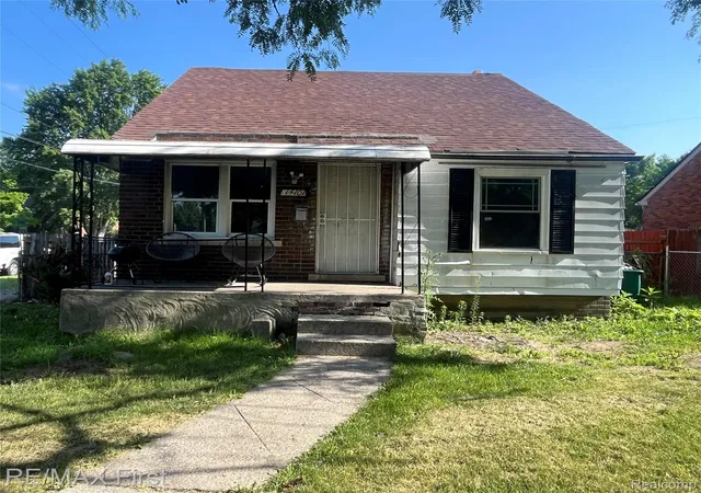 Photo 1 of Single family home for sale at 14101 E State Fair St, Detroit, MI 48205 | MLS# 20261051645 | Listing updated on 2026-10-08
