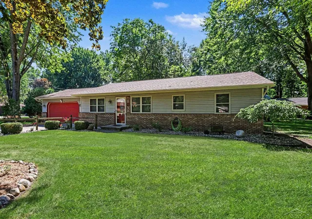 Photo 1 of Single family home for sale at 2530 Sierra Dr, Saginaw, MI 48609 | MLS# 61050213974 | Listing updated on 2026-08-22