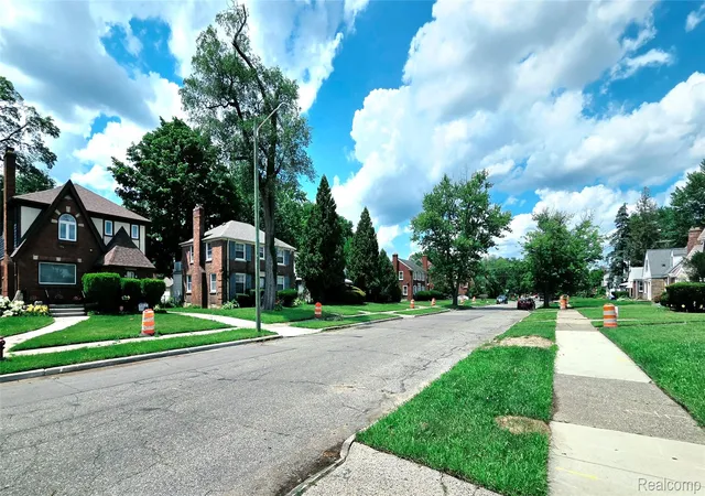 Photo 4 of Single family home for sale at 15454 Gilchrist St, Detroit, MI 48227 | MLS# 20261051649 | Listing updated on 2026-09-29