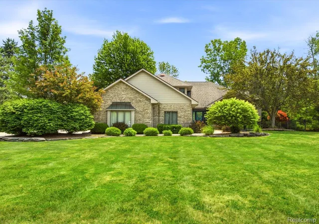Photo 1 of Sale Pending at 2837 Shorewood Blvd, Fort Gratiot, MI 48059 | MLS# 20261051650 | Listing updated on 2026-08-14