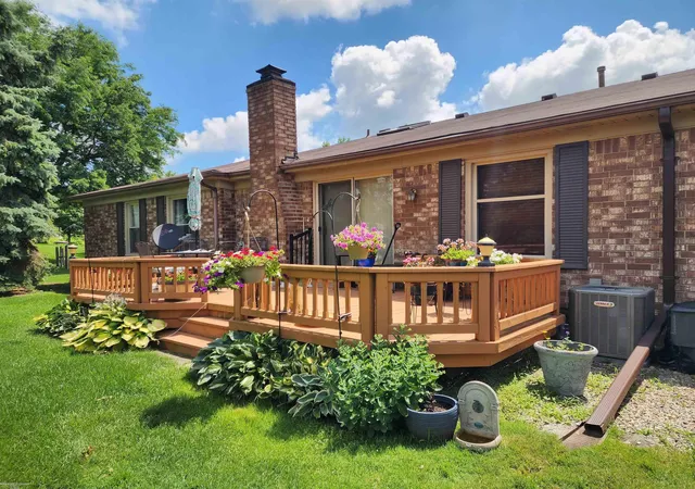 Listing Photo 3 - Condo for sale in building located at 49860 Potomac Ct, Utica, MI 48315