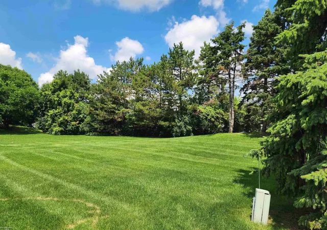 Listing Photo 5 - Condo for sale in building located at 49860 Potomac Ct, Utica, MI 48315