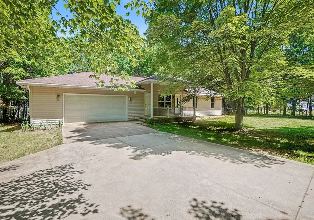 1st image of 4955 Red Pine Dr, Grant, MI 49327 | MLS# 65026034198