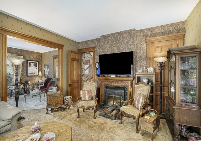 Photo 3 of Single family home for sale at 1133 S Westnedge Ave, Kalamazoo, MI 49008 | MLS# 65026034201 | Listing updated on 2026-07-08