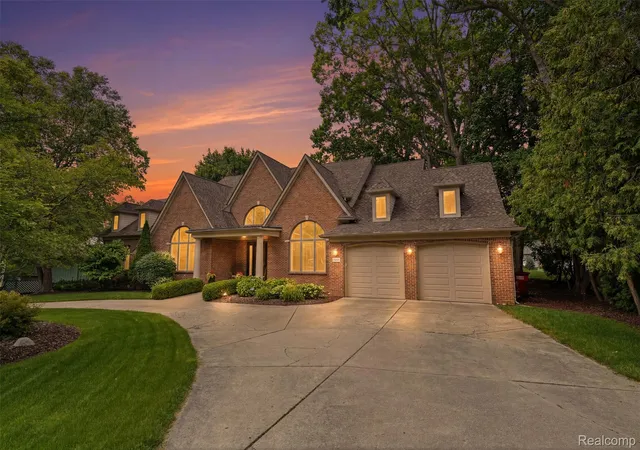 Photo 1 of Single family home for sale at 5110 Kitson Ln, West Bloomfield, MI 48324 | MLS# 20261051663 | Listing updated on 2026-10-06