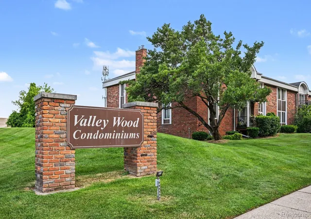 Photo 1 of Sale Pending at 29508 Bobrich St #19, Livonia, MI 48152 | MLS# 20261051665 | Listing updated on 2026-08-03