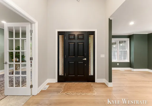 Photo 4 of Single family home for sale at 6334 Red Rock Ct, Norton Shores, MI 49444 | MLS# 65026034215 | Listing updated on 2026-08-25