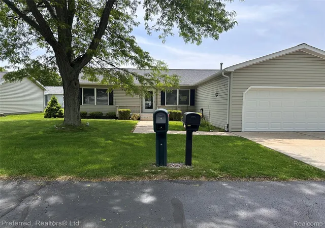 Listing Photo 1 - Condo for sale in building located at 38537 Chestnut Ln, Westland, MI 48185