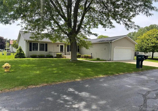 Photo 1 of Sale Pending at 38537 Chestnut Ln, Westland, MI 48185 | MLS# 20261051682 | Listing updated on 2026-10-05