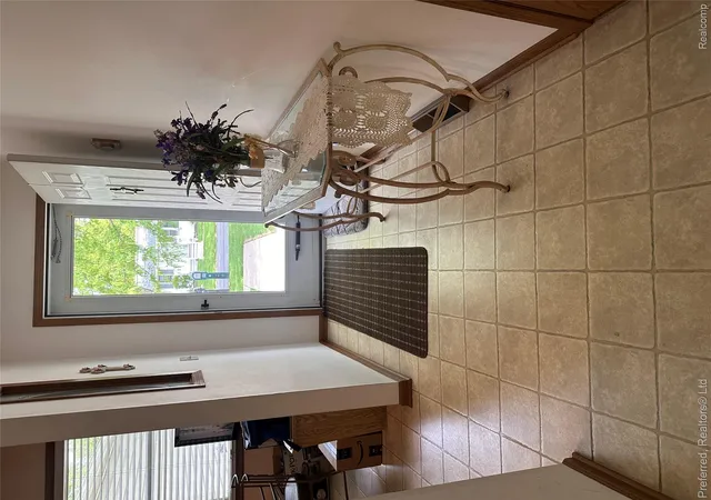 Listing Photo 4 - Condo for sale in building located at 38537 Chestnut Ln, Westland, MI 48185