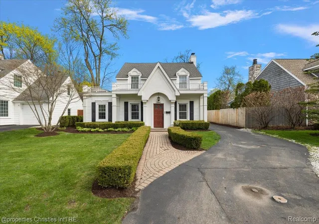 3rd image of 1900 Fairview St, Birmingham, MI 48009 | MLS# 20261051685