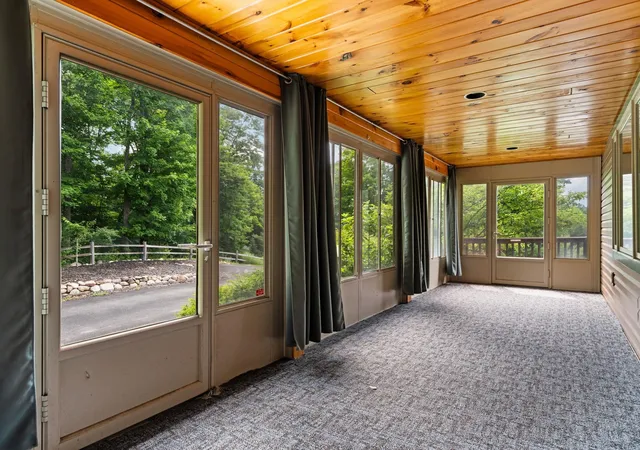 Photo 4 of Single family home for sale at 5265 Bates, Acme Township Grand Traverse, MI 49690 | MLS# 78080070756 | Listing updated on 2026-08-31