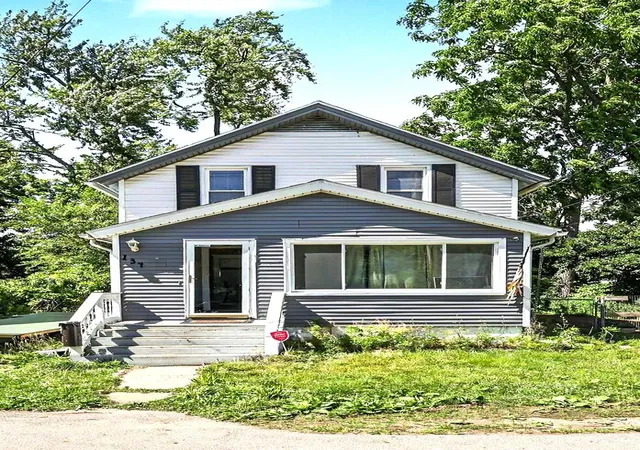 Photo 1 of Single family home for sale at 134 Hollis St, Jackson, MI 49203 | MLS# 81026034222 | Listing updated on 2026-08-19