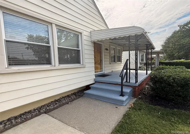 2nd image of 1791 Buckingham Ave, Lincoln Park, MI 48146 | MLS# 20261051693