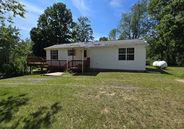 Photo 4 of Single family home for sale at 6700 Lorne Dr, Pentwater, MI 49449 | MLS# 65026034241 | Listing updated on 2026-09-18