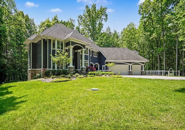 Photo 3 of Single family home for sale at 6311 Cobblestone Ln, Dexter, MI 48130 | MLS# 81026034253 | Listing updated on 2026-07-07