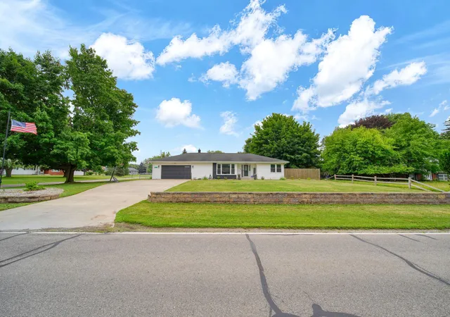 1st image of 4123 Flansburg Rd, Jackson, MI 49203 | MLS# 55026034254