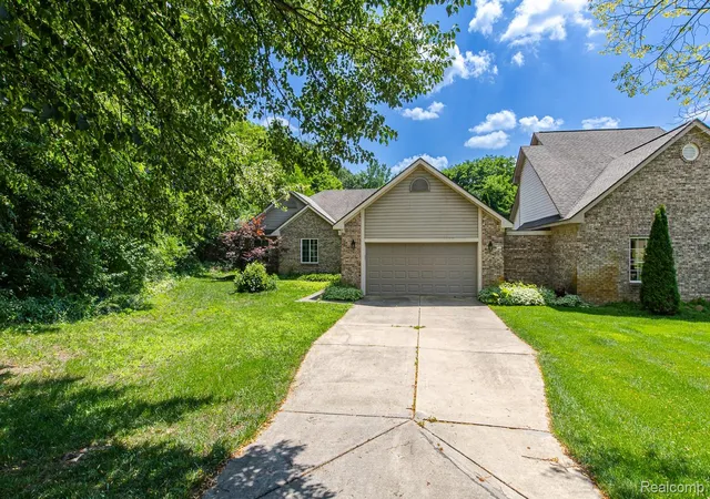 Photo 1 of Single family home for sale at 312 Reid Rd, Highland, MI 48357 | MLS# 20261051757 | Listing updated on 2026-07-25