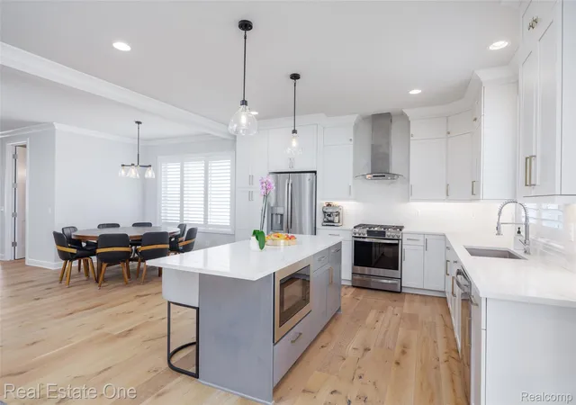 Photo 3 of Single family home for sale at 4715 Tonawanda Ave, Royal Oak, MI 48073 | MLS# 20261051773 | Listing updated on 2026-09-15